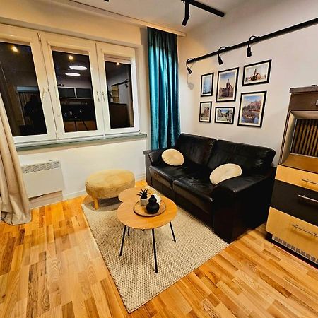 Eddie'S Luxury Apartments Гливице Екстериор снимка