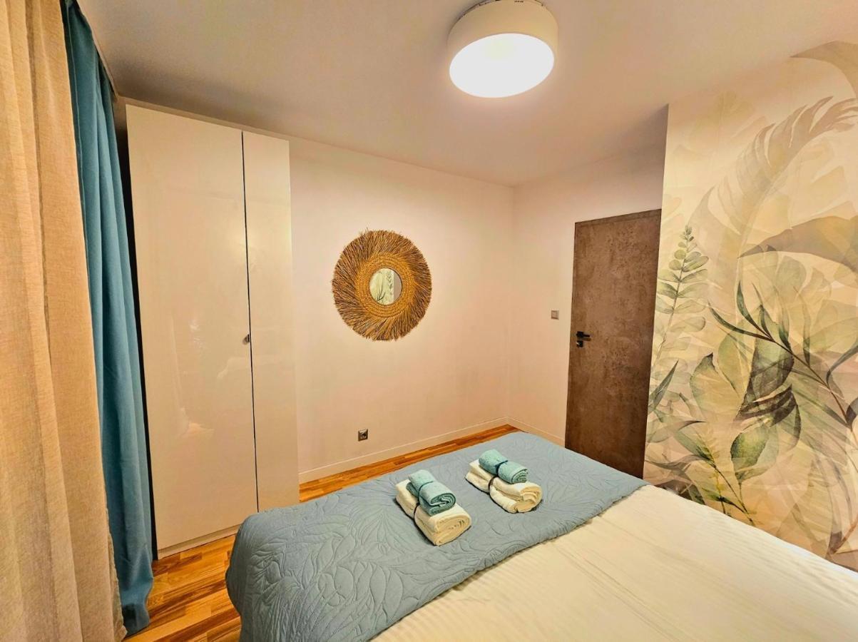 Eddie'S Luxury Apartments Гливице Екстериор снимка